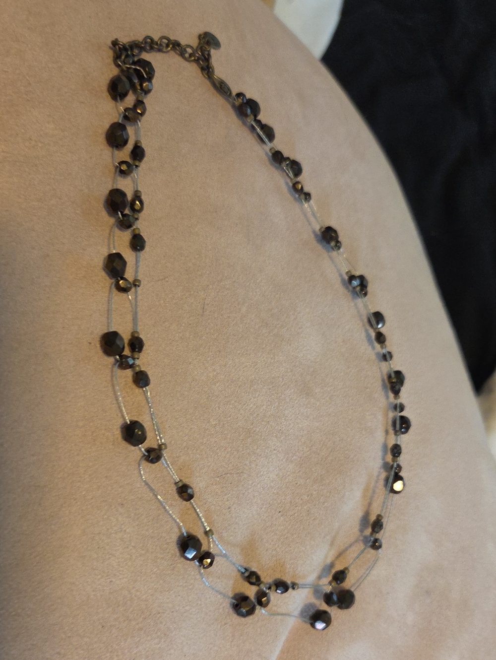Robert Rose Multi-Strand Faceted Black Bead 18 "Necklace